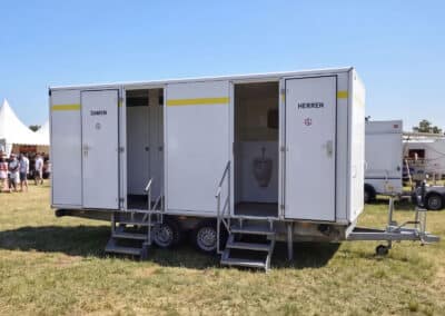 Großer WC-Anhänger