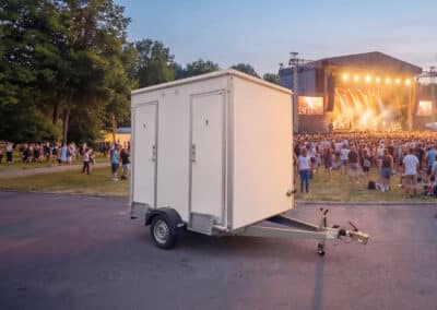 Kleiner moderner WC-Anhänger
